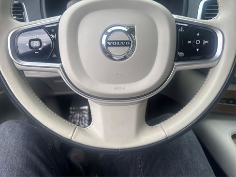 Used 2021 Volvo XC90 T6 Momentum w/ Advanced Package AWD/4WD image 17