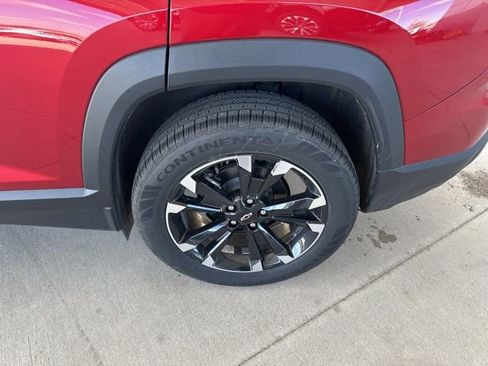 New 2026 Chevrolet Equinox RS w/ Convenience Package III AWD/4WD image 9