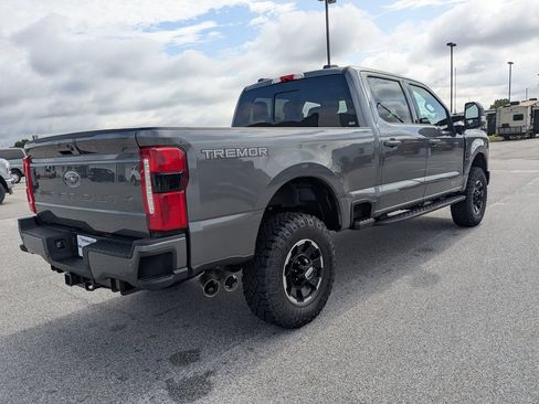 New 2026 Ford F250 Lariat w/ Tremor Off-Road Package AWD/4WD image 4