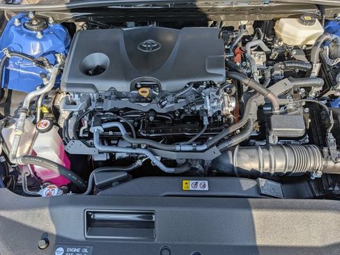 Used 2025 Toyota Camry SE FWD image 33