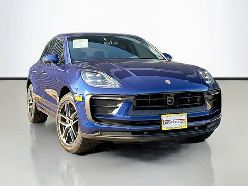 Certified 2026 Porsche Macan AWD/4WD image 7