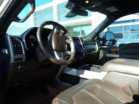 Used 2017 Ford F350 King Ranch w/ FX4 Off-Road Package AWD/4WD image 20