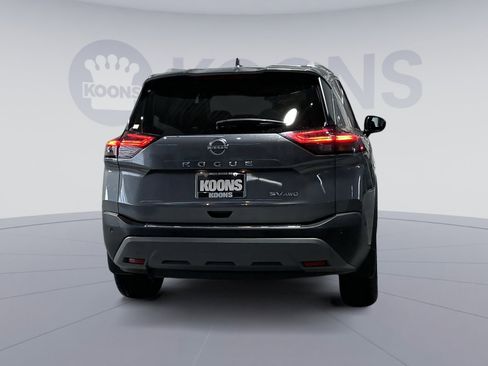 Used 2023 Nissan Rogue SV w/ SV Premium Package image 15