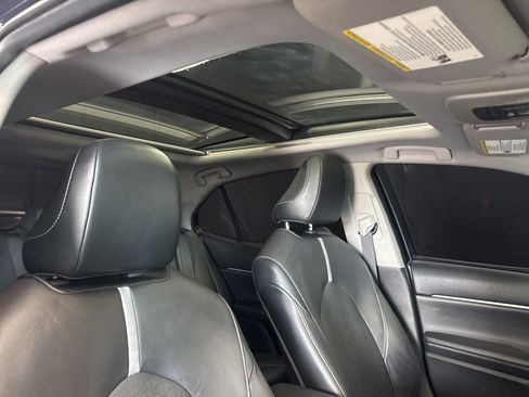Used 2021 Toyota Camry XSE FWD image 11