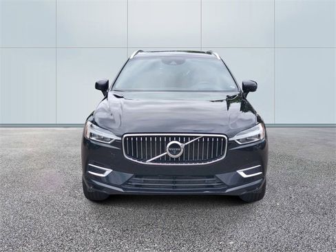 Used 2020 Volvo XC60 T8 Inscription image 2