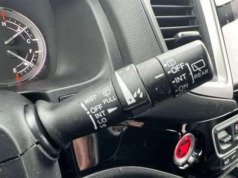 Used 2017 Honda Pilot Touring image 25