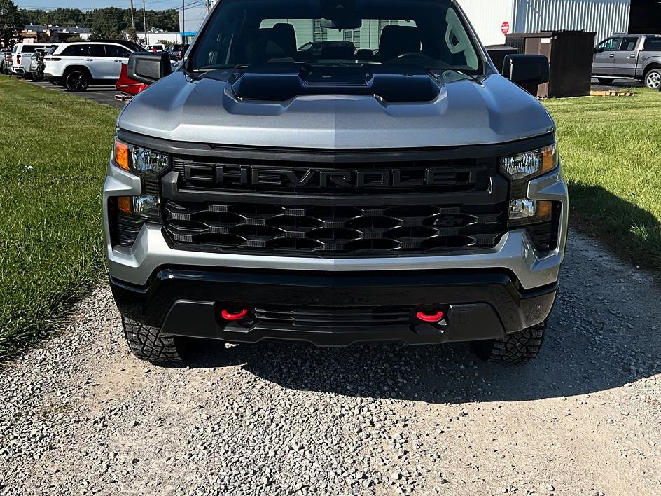 Used 2025 Chevrolet Silverado 1500 Custom Trail Boss w/ LPO, Dark Essentials Package AWD/4WD image 48
