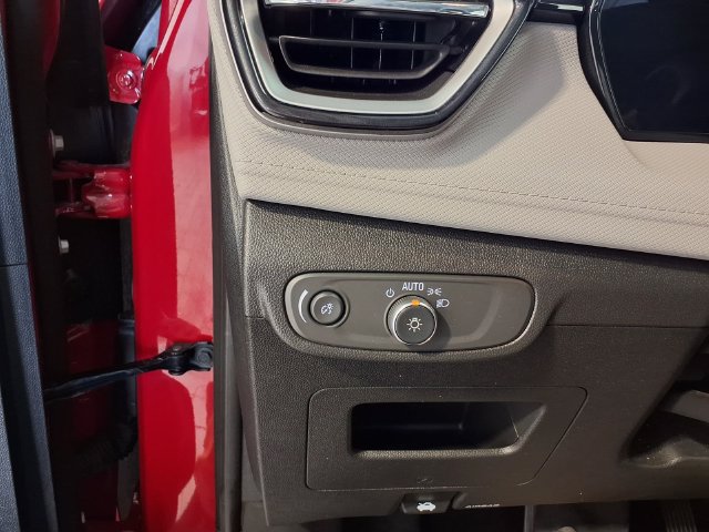 Used 2026 Chevrolet TrailBlazer LT AWD/4WD image 14