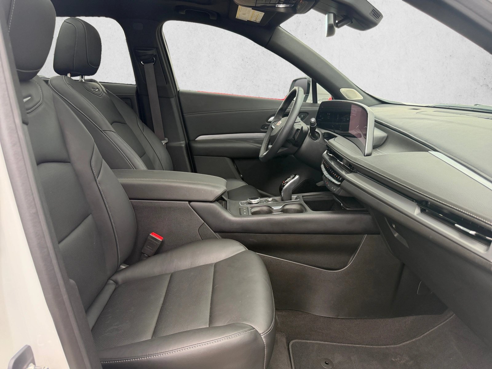 Used 2024 Cadillac XT4 Premium Luxury FWD image 27