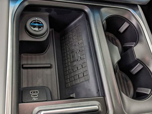 New 2025 Ford Expedition Platinum image 31