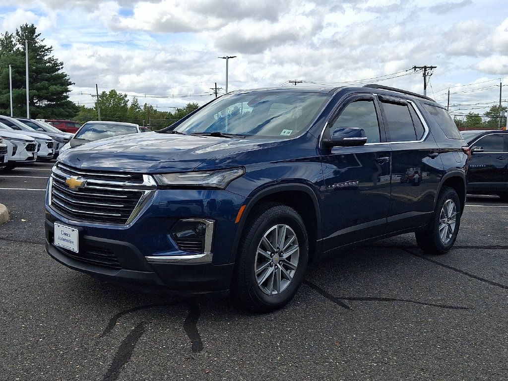 Certified 2023 Chevrolet Traverse LT FWD image 6