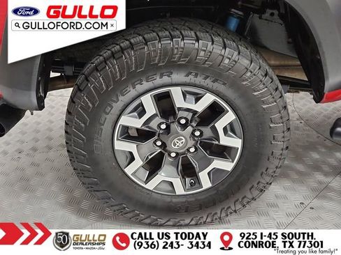 Used 2019 Toyota Tacoma TRD Off-Road image 32