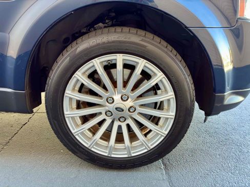Used 2011 Land Rover Range Rover Sport HSE AWD/4WD image 13