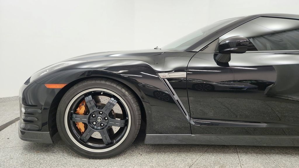 Used 2012 Nissan GT-R Black Edition AWD/4WD image 38