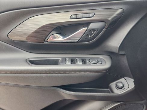 Used 2021 GMC Terrain SLT w/ Infotainment Package II FWD image 23