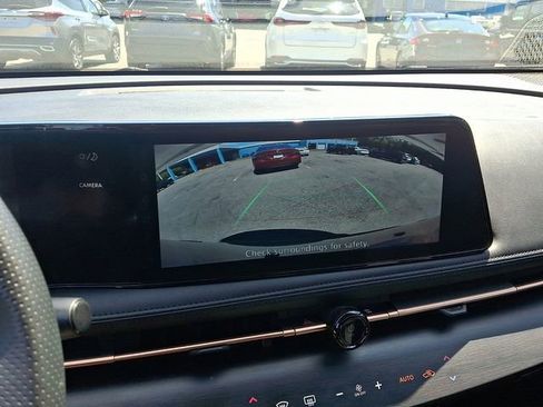 Used 2023 Nissan Ariya FWD image 20