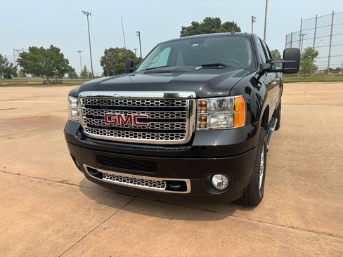 Used 2013 GMC Sierra 2500 Denali image 4