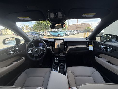 New 2026 Volvo XC60 B5 Plus w/ Protection Package Premier image 25