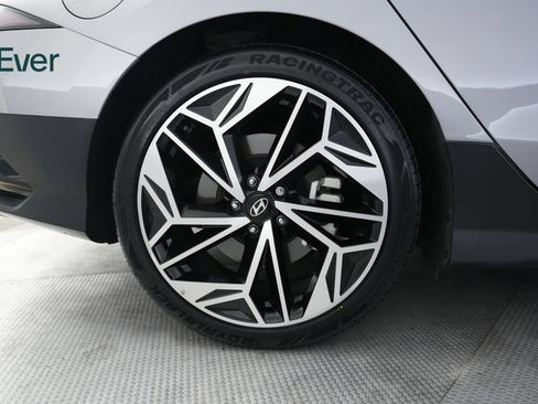 Used 2023 Hyundai Ioniq 6 Limited RWD image 22