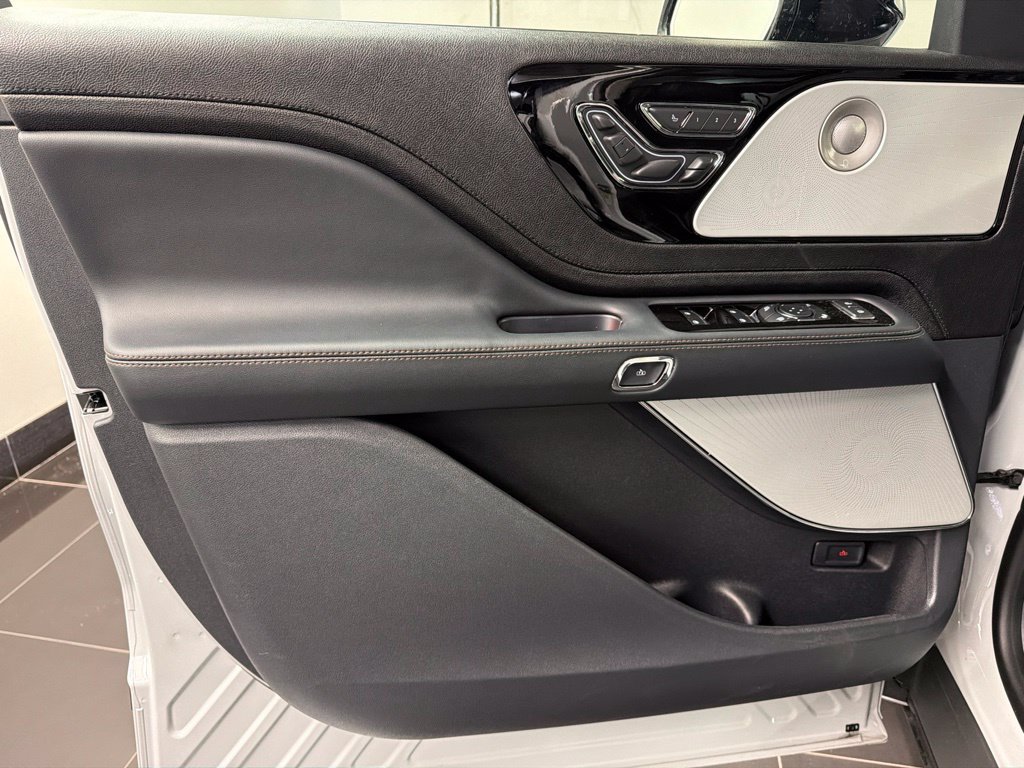 New 2027 Lincoln Aviator Reserve AWD/4WD image 29