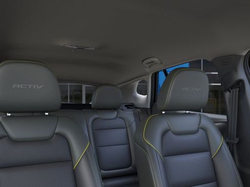 New 2026 Chevrolet Trax ACTIV FWD image 24