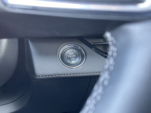 Used 2025 Buick Enclave Avenir image 22