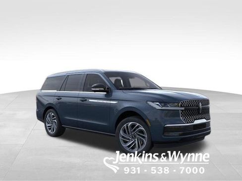 New 2026 Lincoln Navigator Reserve AWD/4WD image 7