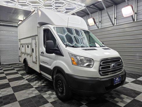 Used 2019 Ford Transit 350 138 w/ Exterior Upgrade Package RWD image 4