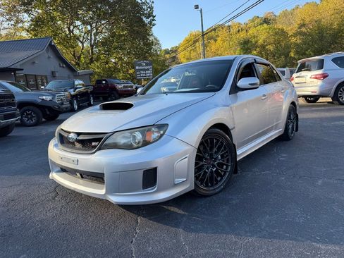 Used 2011 Subaru Impreza WRX STI image 3