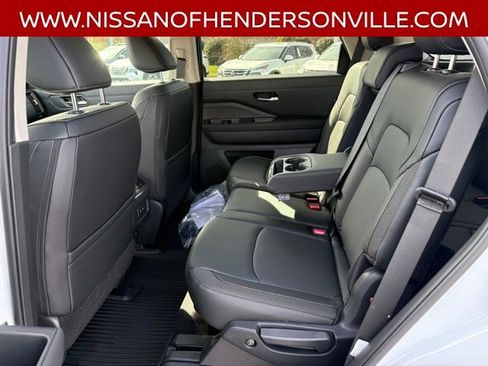 New 2026 Nissan Pathfinder SL AWD/4WD image 21