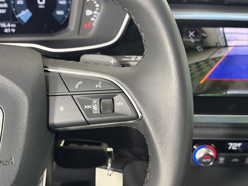 Certified 2025 Audi Q3 2.0T Premium image 28