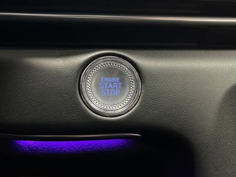 Used 2025 Genesis GV80 3.5T Advanced image 22