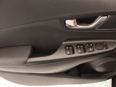 Used 2021 Hyundai Kona Limited w/ Cargo Package image 16