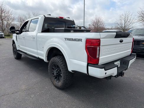 Used 2022 Ford F250 Lariat w/ Tremor Off-Road Package image 4