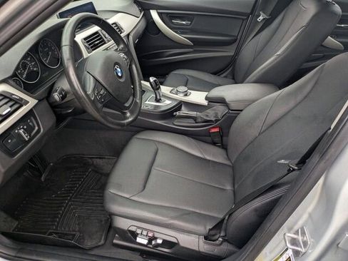 Used 2017 BMW 320i xDrive Sedan image 10