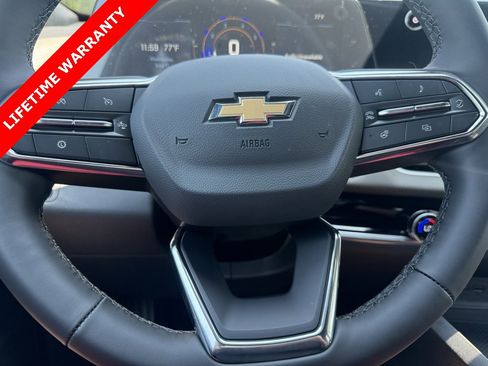 New 2026 Chevrolet Equinox LT w/ Convenience Package II image 17