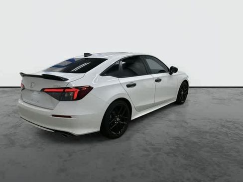 Used 2025 Honda Civic Sport image 4