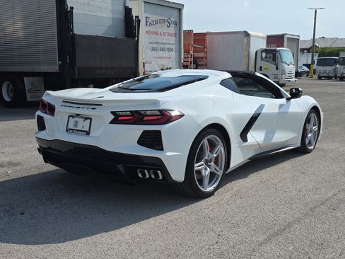 Used 2023 Chevrolet Corvette Stingray Coupe w/ 1LT RWD image 7