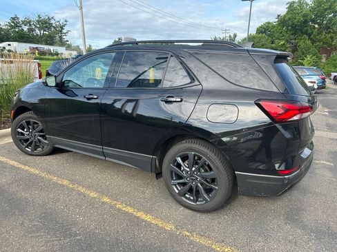 Used 2022 Chevrolet Equinox RS w/ RS Leather Package AWD/4WD image 20