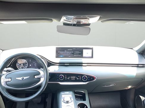 Certified 2023 Genesis GV70 2.5T w/ Advanced Package AWD/4WD image 20