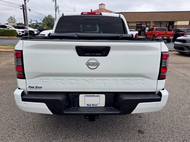 Used 2025 Nissan Frontier SV w/ SV Convenience Package RWD image 11