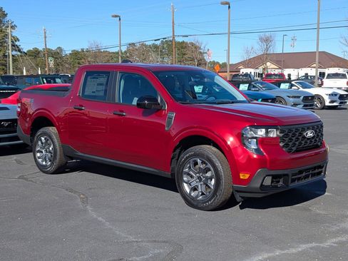 New 2025 Ford Maverick XLT w/ XLT Luxury Package AWD/4WD image 2