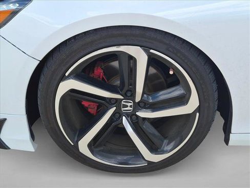 Used 2021 Honda Accord Sport image 10