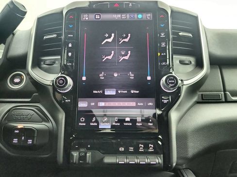 New 2026 RAM 2500 Big Horn AWD/4WD image 18