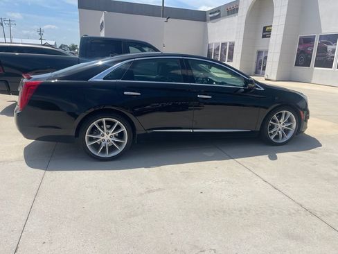 Used 2013 Cadillac XTS Premium FWD image 4