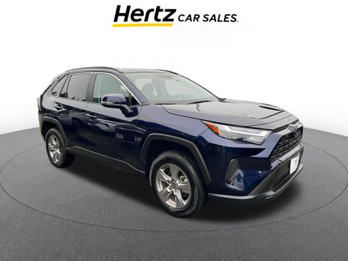 Used 2025 Toyota RAV4 XLE image 1