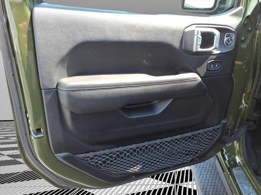 Used 2021 Jeep Wrangler Unlimited Rubicon AWD/4WD image 16