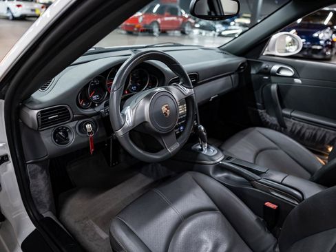Used 2009 Porsche 911 GT3 RS image 8