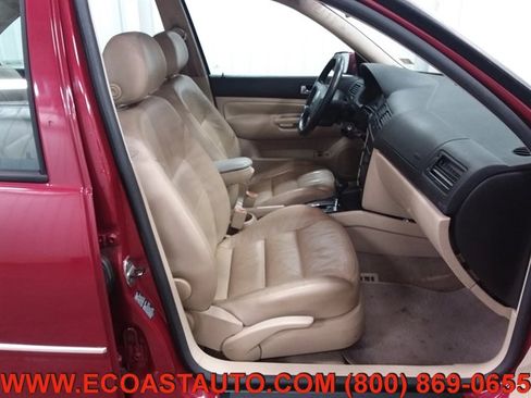 Used 2004 Volkswagen Jetta GLS TDI image 14