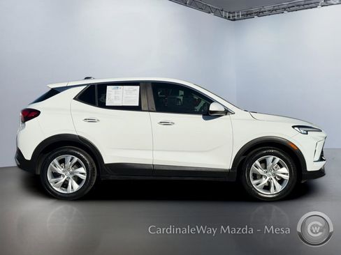 Used 2024 Buick Encore GX Preferred FWD image 3